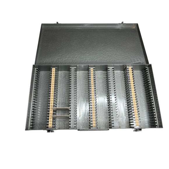 Vintage Metal Slide Organizer Tray With Locking Clasp HOLDS 150 2x2 Slides C230 - Picture 6 of 8